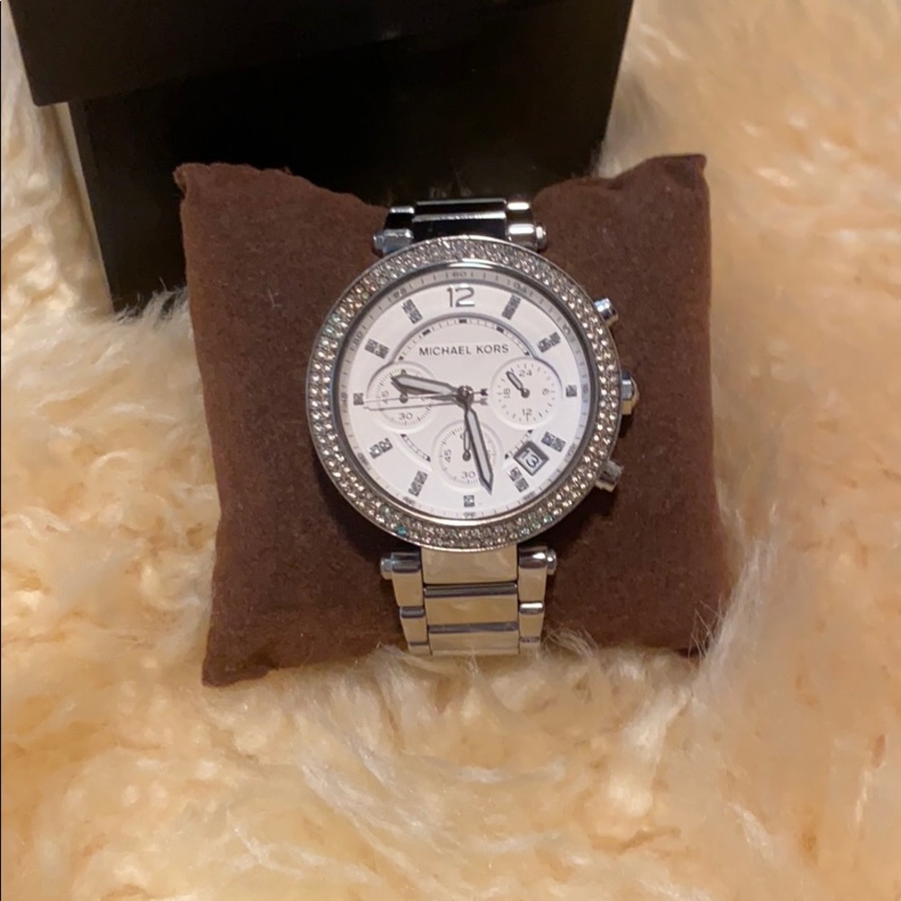 Michael kors silver watch